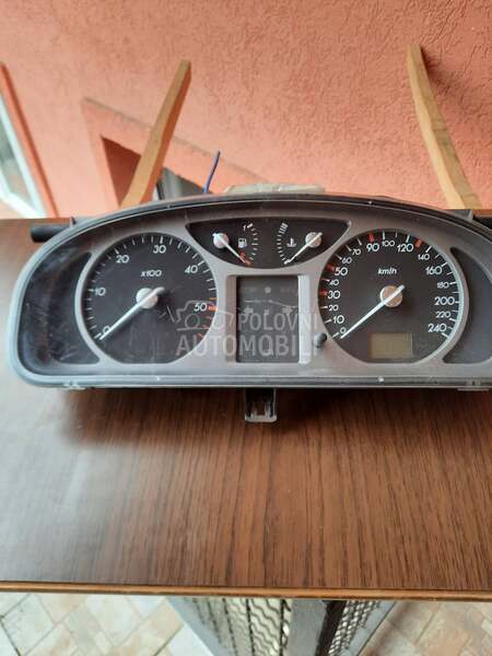 Kilometar sat 1.9dci 74kw 5b za Renault Laguna od 2001. do 2005. god.