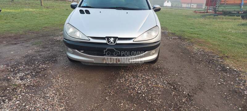 kompletan auto u delovima za Peugeot 206
