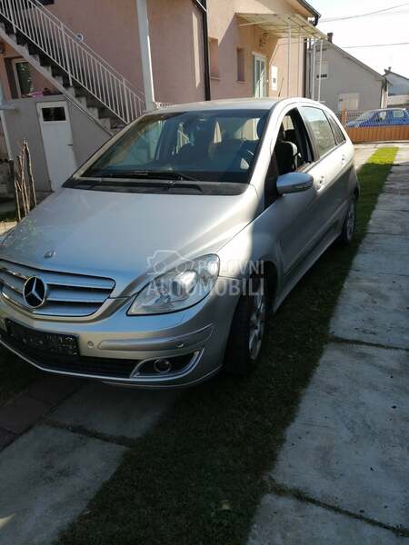 Mercedes B klasa delovi za Mercedes Benz B Klasa od 2005. do 2010. god.