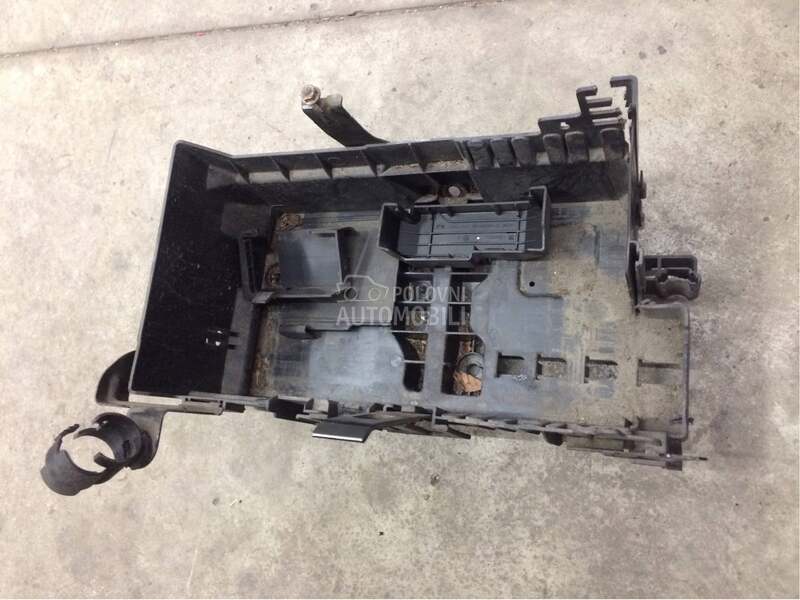 Nosac akumulatora za Opel Astra J