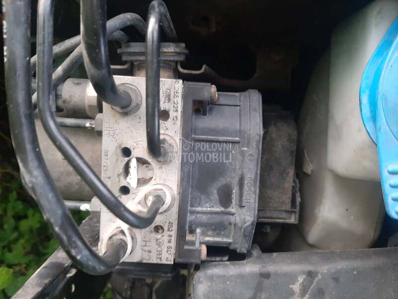 ABS centrala za Volkswagen Passat B5.5
