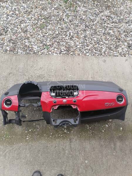 komplet tabla F500 za Fiat 500 od 2008. do 2017. god.