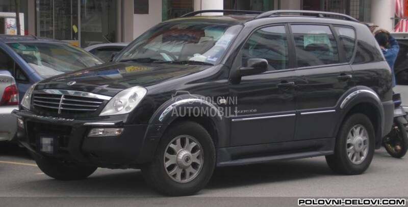 SsangYong Rexton xdi 2004. god. -  kompletan auto u delovima