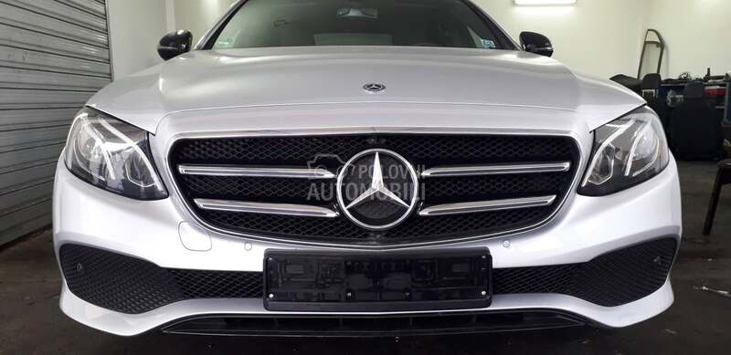Mercedes Benz E 200 W213 2018. god. -  kompletan auto u delovima