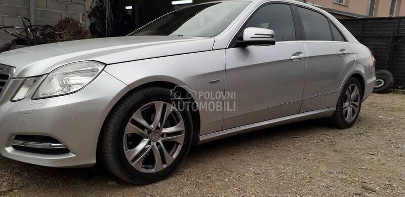 Hybrid delovi za Mercedes Benz E 300 od 2009. do 2013. god.