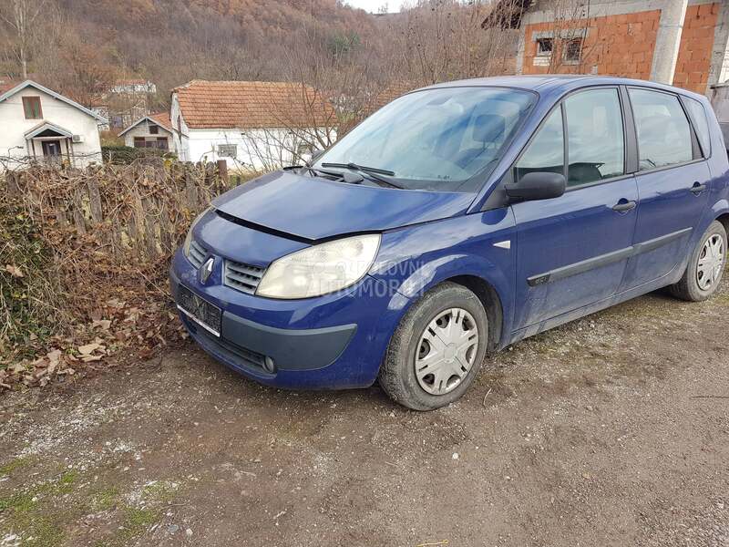 prednji branik ov460 za Renault Scenic od 2003. do 2006. god.