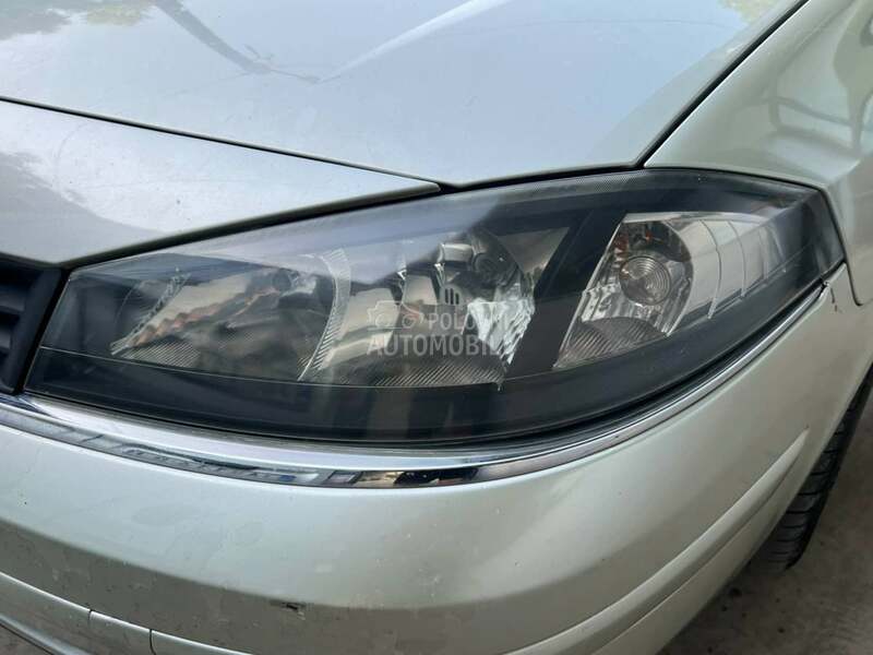 Far levi za Renault Laguna od 2005. do 2007. god.