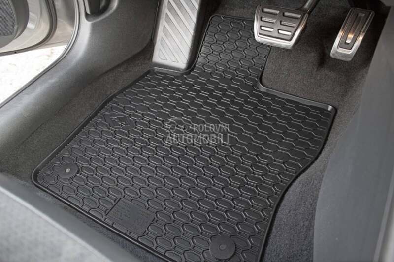 Original tipske patosnice za Seat Leon