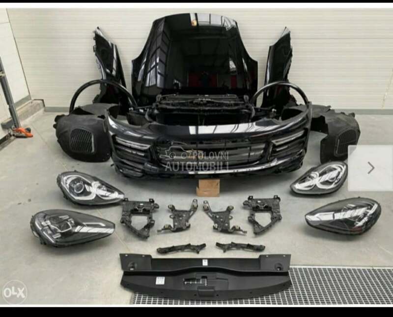 hauba far motor menjac tabla za Porsche 356, 911, 924 ... od 2012. do 2020. god.