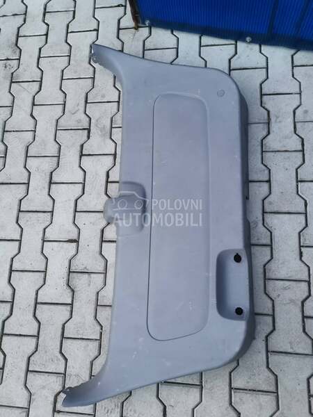 tapacir gepek vrata za Kia Sorento od 2002. do 2009. god.