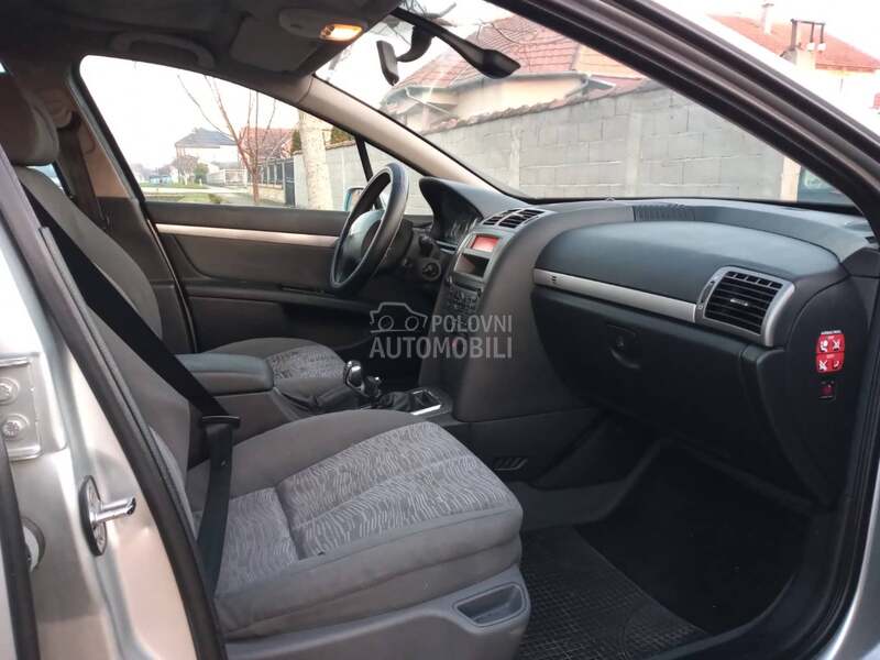 Kasetofon za Peugeot 407