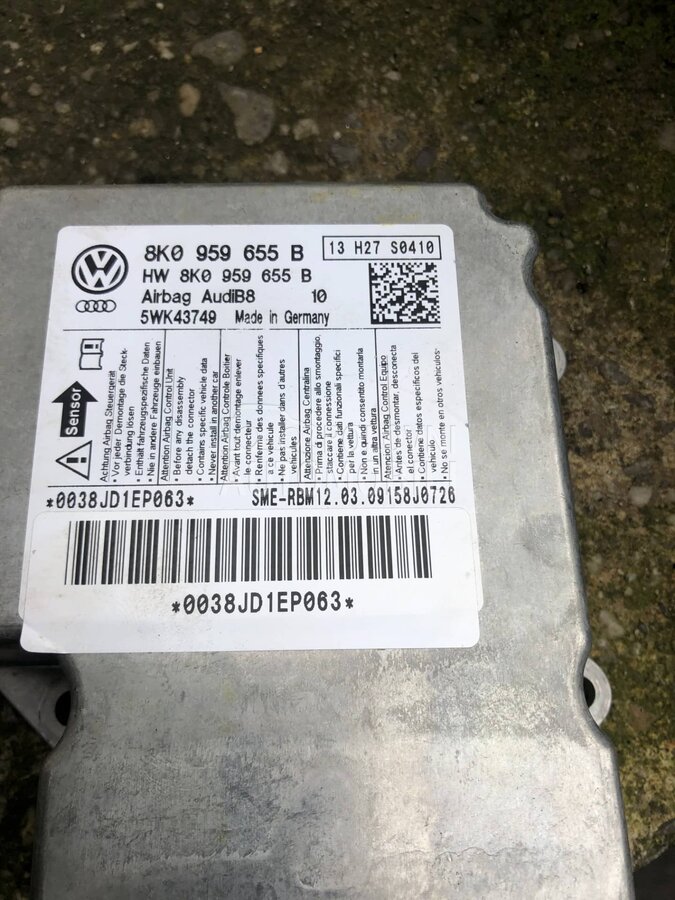 AIR BAG CENTRALA za Audi A4, A5, A4 Allroad od 2007. do 2012. god.