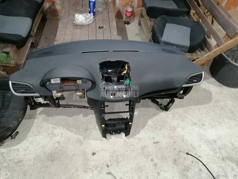Instrument tabla za Peugeot 206, 207