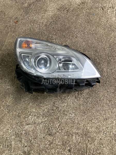 Senik restajling far desni za Renault Grand Scenic, Scenic od 2006. do 2009. god.