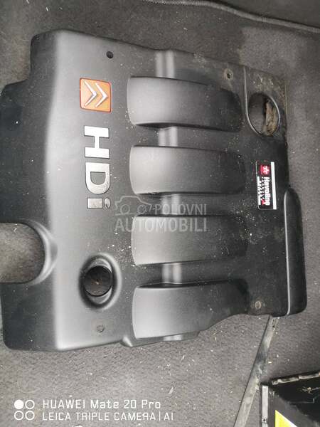 Poklopac motora za Citroen C5 od 2001. do 2004. god.