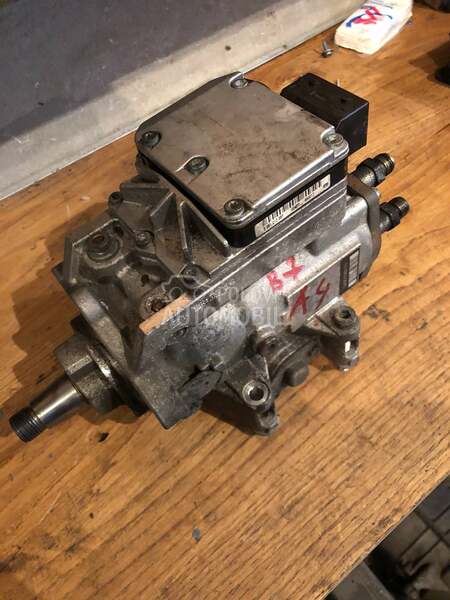Bosh pumpa 2.5 za Audi A4, A6
