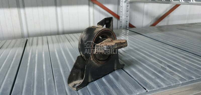 Nosac motora za Mazda 626