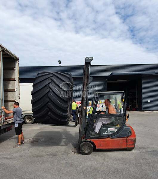 BKT 1050/50 R32