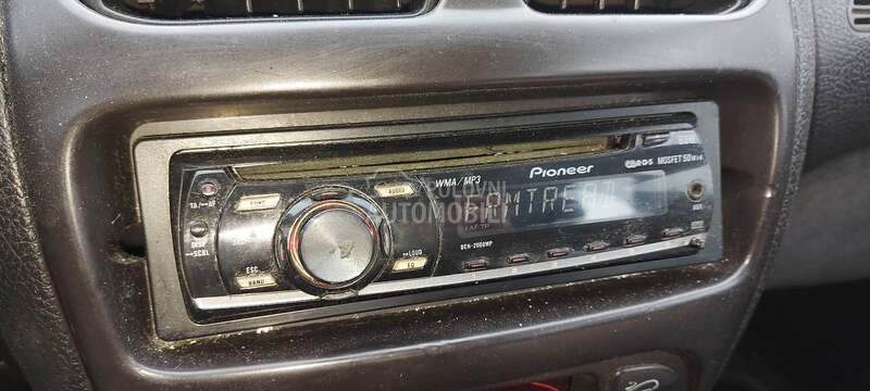 Radio / CD / DVD plejeri za Peugeot 206