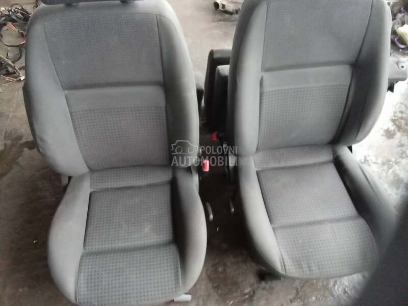 sedista mod 4 vrata za Volkswagen Polo od 2000. do 2001. god.