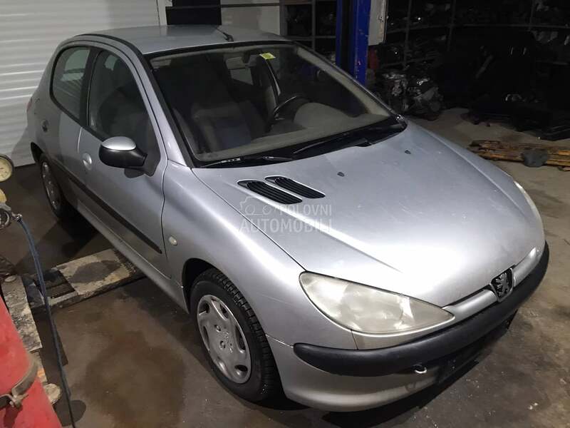 Delovi karoserije za Peugeot 206