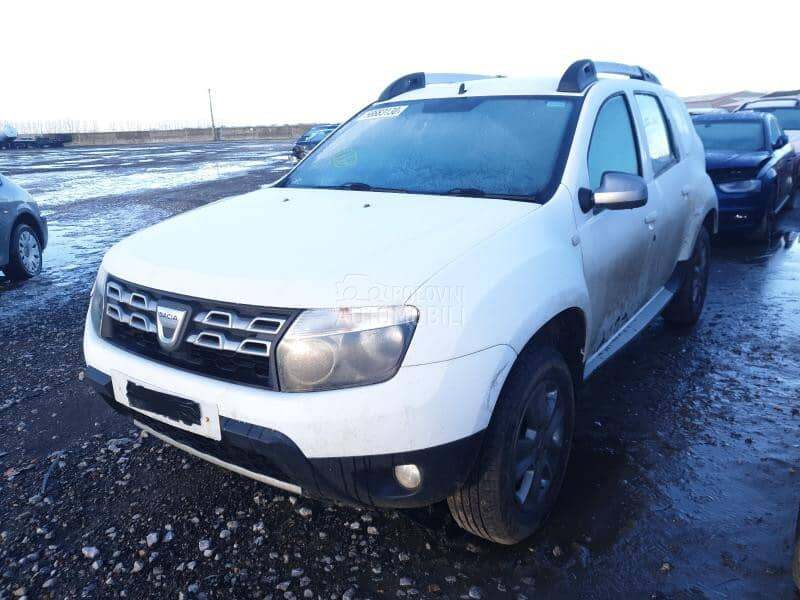 Dacia Duster 4x4 2015. god. -  kompletan auto u delovima
