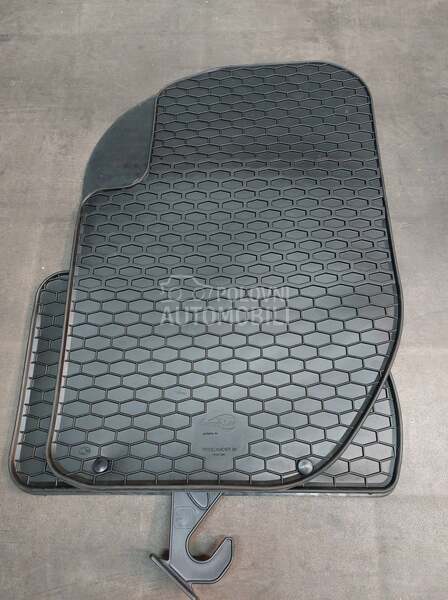 Original tipske patosnice za Land Rover Freelander