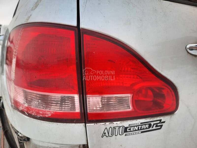 stop svetlo stop lampa za Toyota Avensis Verso