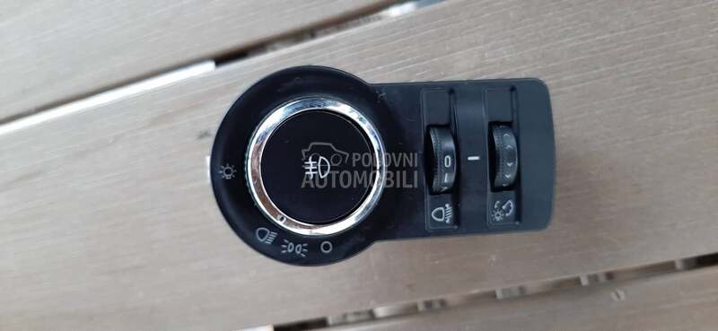 Prekidač svetala za Opel Astra J od 2009. do 2020. god.