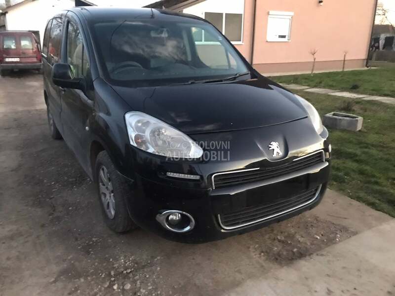 Farovi za Peugeot Partner od 2012. do 2015. god.