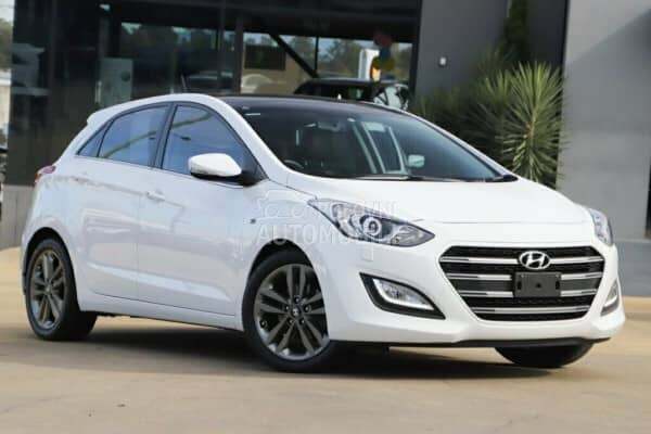 Hyundai i30 1.6 2014. god. -  kompletan auto u delovima