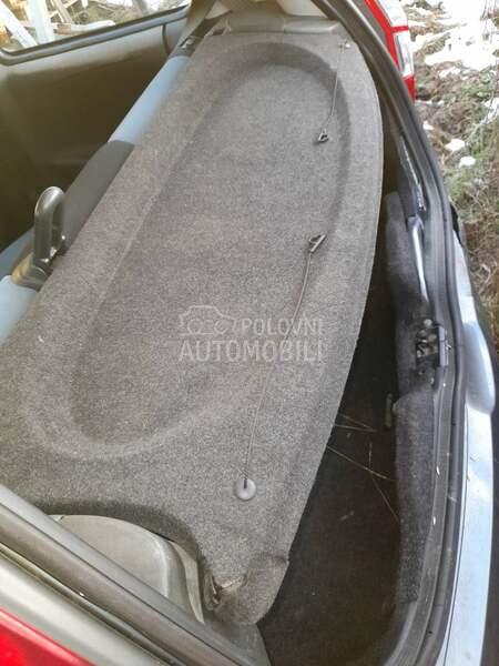 polica za Fiat Punto