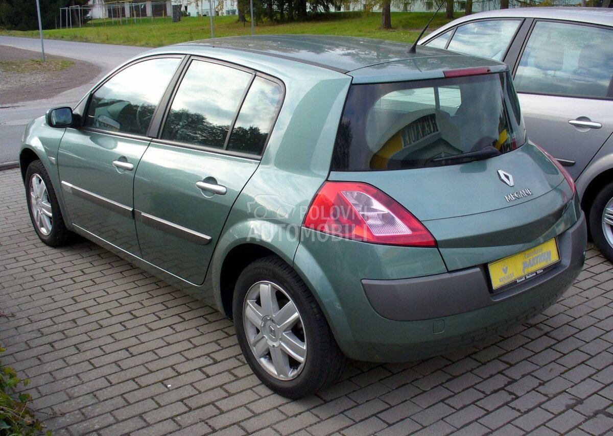 Renault Megane 2006. god. -  kompletan auto u delovima