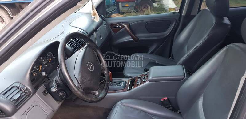 enterijer za Mercedes Benz ML Klasa