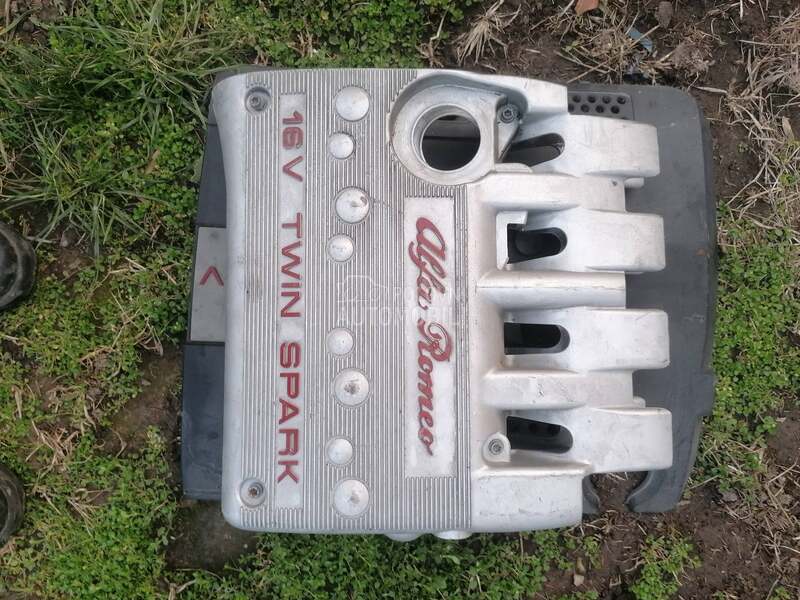 Poklopac motora za Alfa Romeo 146, 147, 155 ...