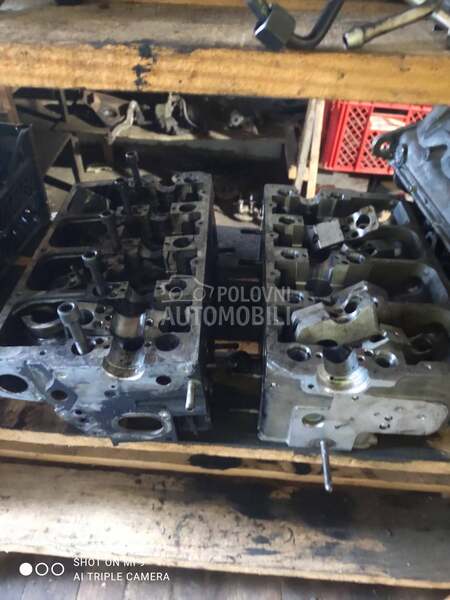 Glava motora 2.0 8V 2.0 16V za Volkswagen Golf 5, Passat B6, Touran od 2005. do 2008. god.