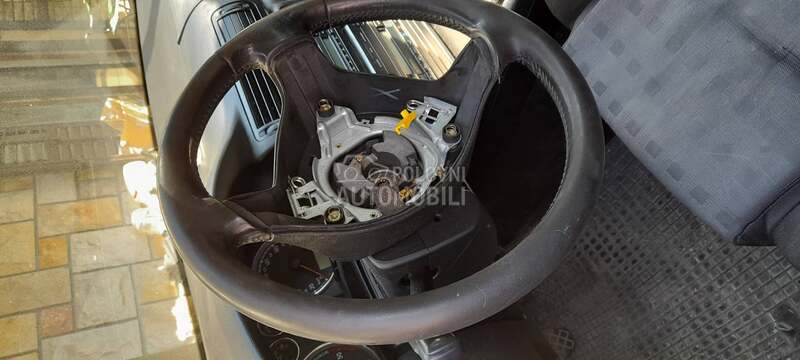 trokraki volan za Volkswagen Golf 4, Passat B5, Passat B5.5 ...