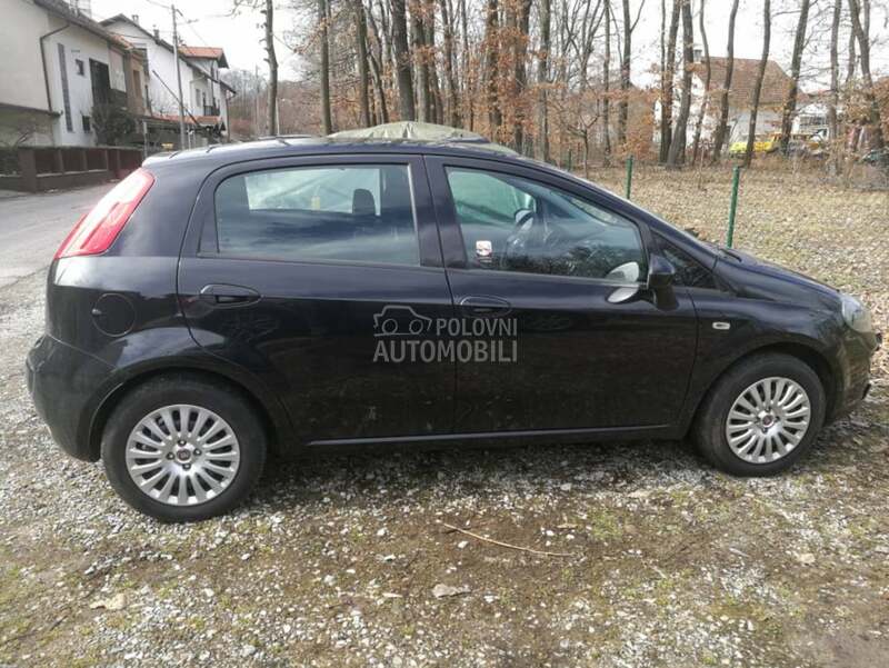 Krilo za Fiat Grande Punto od 2006. do 2010. god.