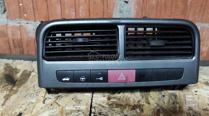 Ventilacija sa tasterima za Fiat Grande Punto