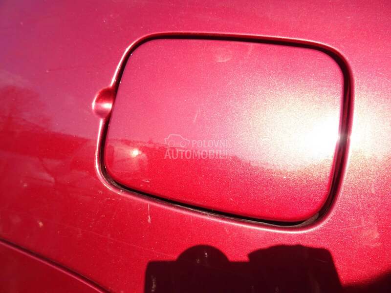Poklopac rezervoara za Fiat Albea
