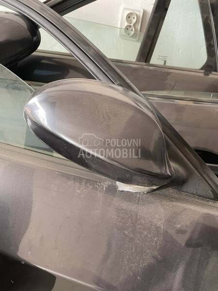 levi retrovizor za BMW 320 od 2005. do 2008. god.