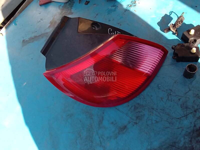 Štop svetlo za Mitsubishi Colt
