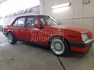 Opel Ascona GT 2.0i (može zamena), 4.004 €, 1987. Limuzina, Benzin | 1998 cm3, 34.000 km, 85kW (116 KS), Manuelni 5 brzina, 4/5 vrata, 5 sedišta, Vrbas