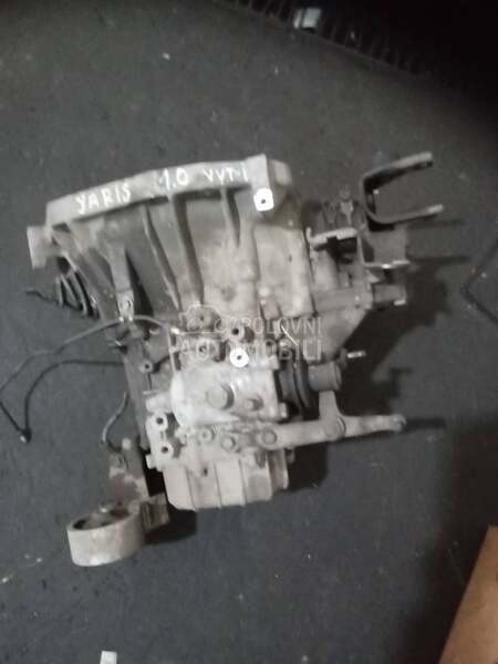 Menjac. 1,0. vvt-i za Toyota Yaris od 2002. do 2005. god.