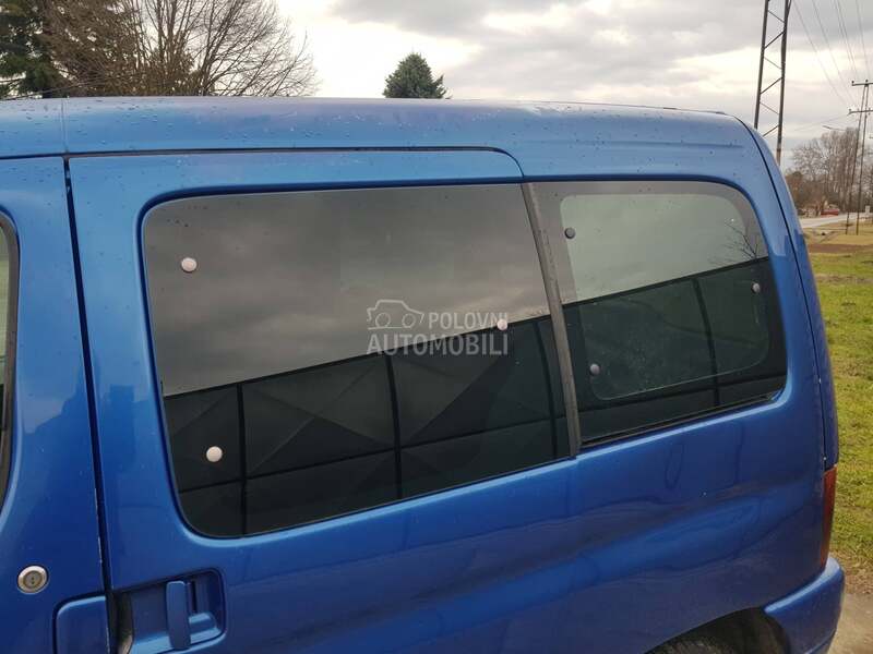 STAKLA za Citroen Berlingo