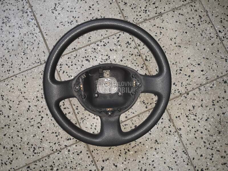 Volan kao Nov za Fiat Punto