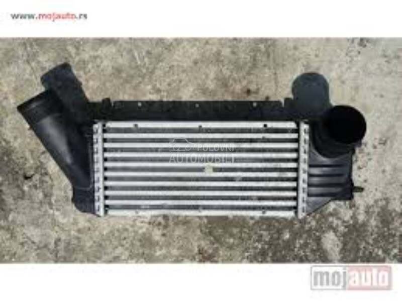 HLADNJAK INTERKULERA za Peugeot 207