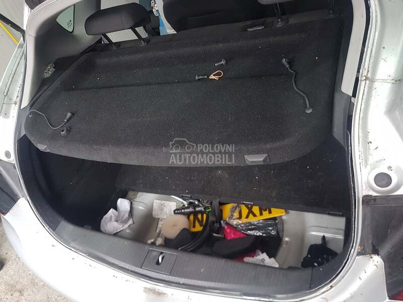 Polica gepeka daska za Opel Astra J od 2008. do 2015. god.