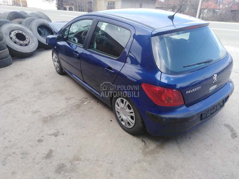 Peugeot 307 -  kompletan auto u delovima