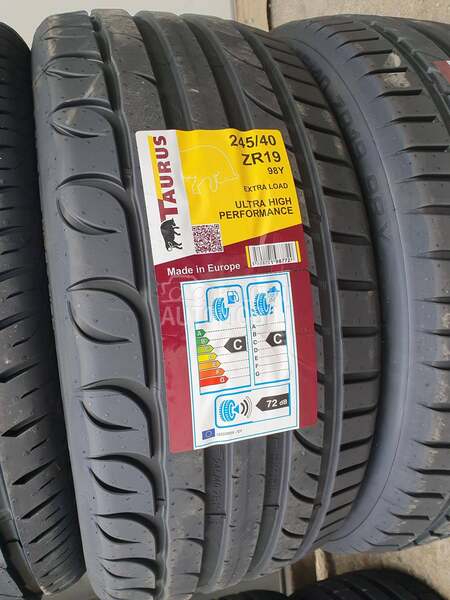 Taurus 245/40 R19 Letnja